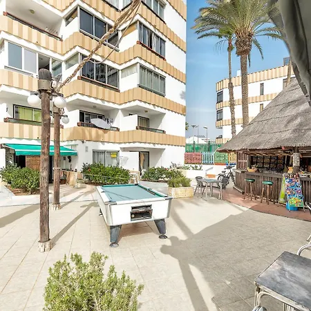 Charming Corner شقة